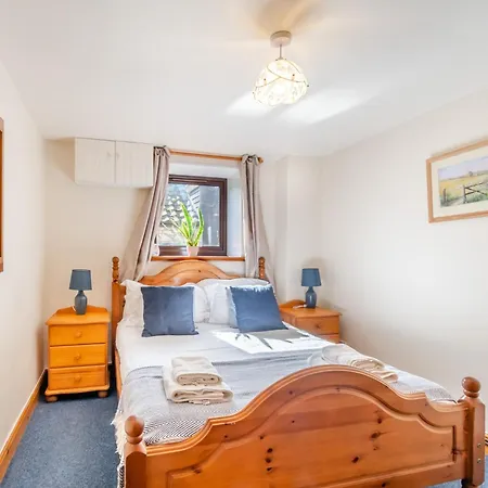 2 Bed In Pickering 88955 Holiday home Newton-on-Rawcliffe