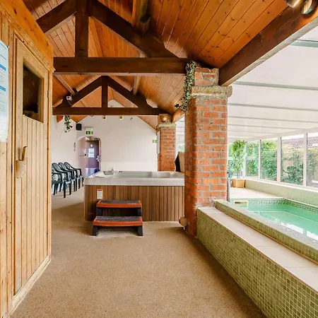 2 Bed In 88955 Newton-on-Rawcliffe