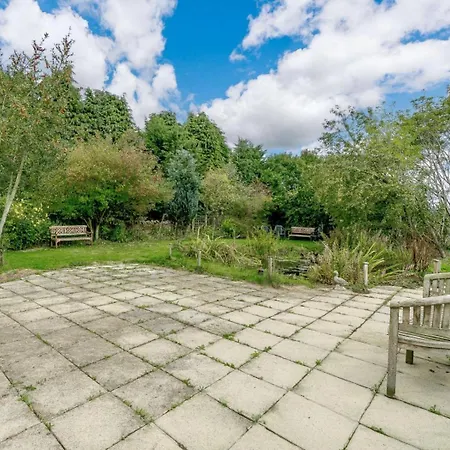 2 Bed In Pickering Oc-88955 Ferienhaus