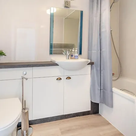 2 Bed In 88955 * Newton-on-Rawcliffe